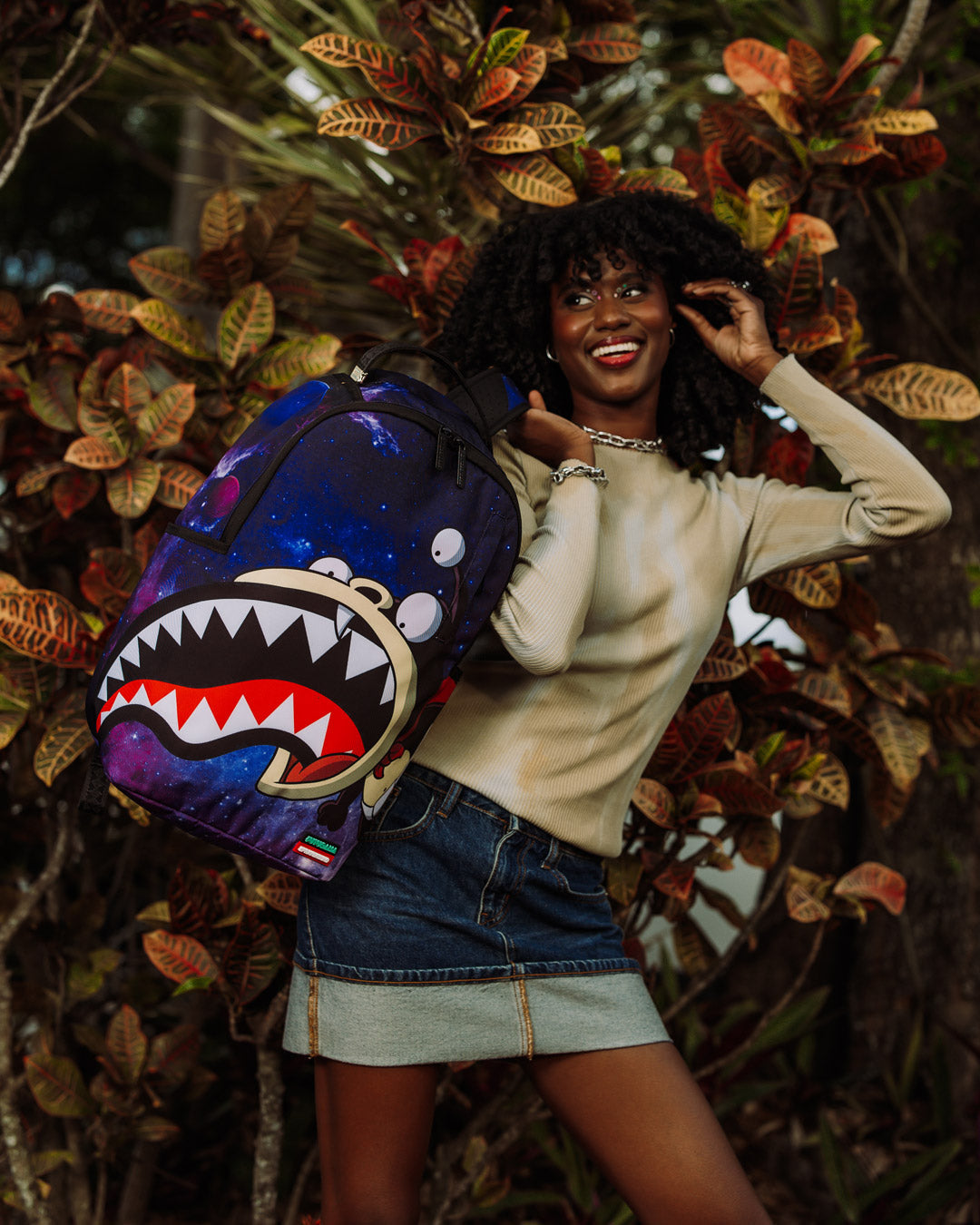 FUTURAMA NIBBLER EAT SHARK DLXR BACKPACK